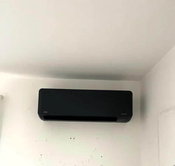 Air Con Installation Leyland Pr25 Apg Domestic Services