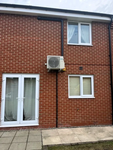 Air Con Unit Installation Leyland Pr25 Apg Domestic Services