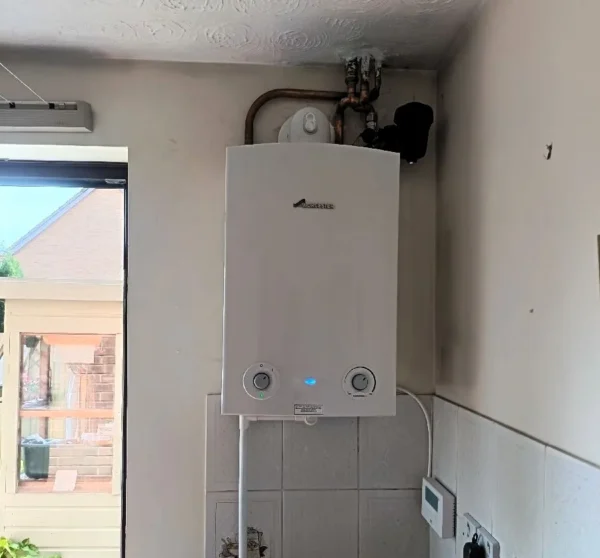 Air Conditioning Condenser Unit Installation Little Hoole Preston By Apg Domestic Services (2)